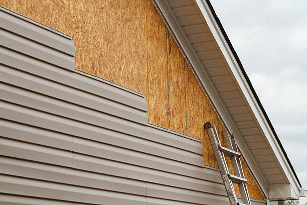 24/7 Emergency Vinyl Siding experts in Norwalk, OH